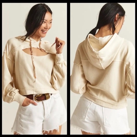 Anthropologie Tops - Anthropologie Pilcro Ivory Ribbed Cut Out Hoodie Top size XS EUC